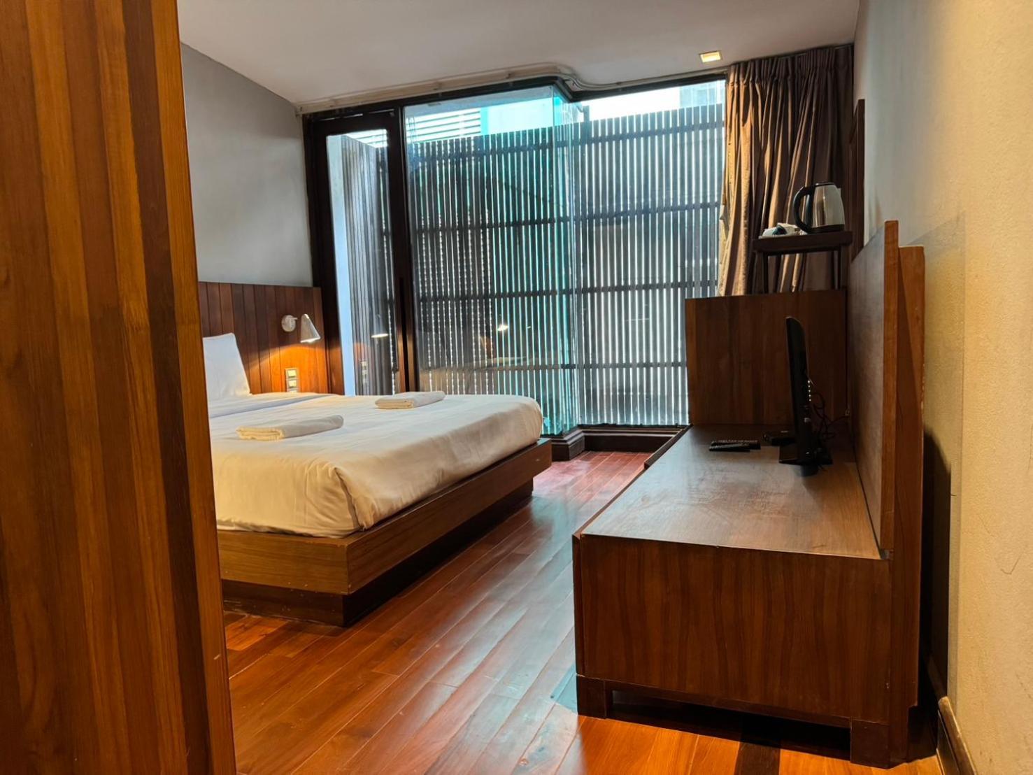 Wish Inn Silom - วิช อินน์ สีลม X Bangkok Exterior foto